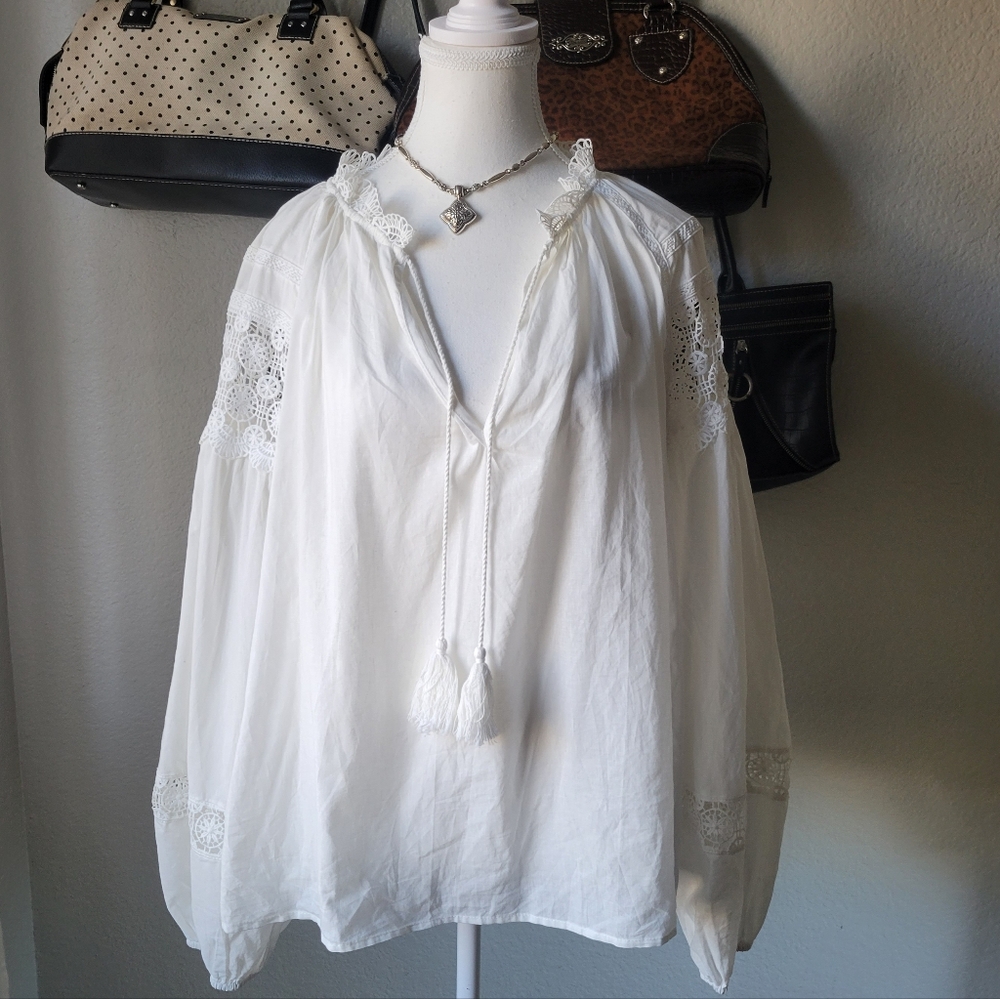 En Saison White Lace Detail Blouse
